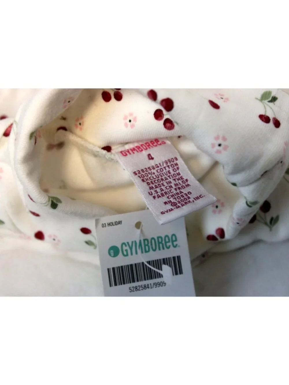 2003 Gymboree holiday Magic White Cherry Turtleneck sz 4 TShirt Winter Tee